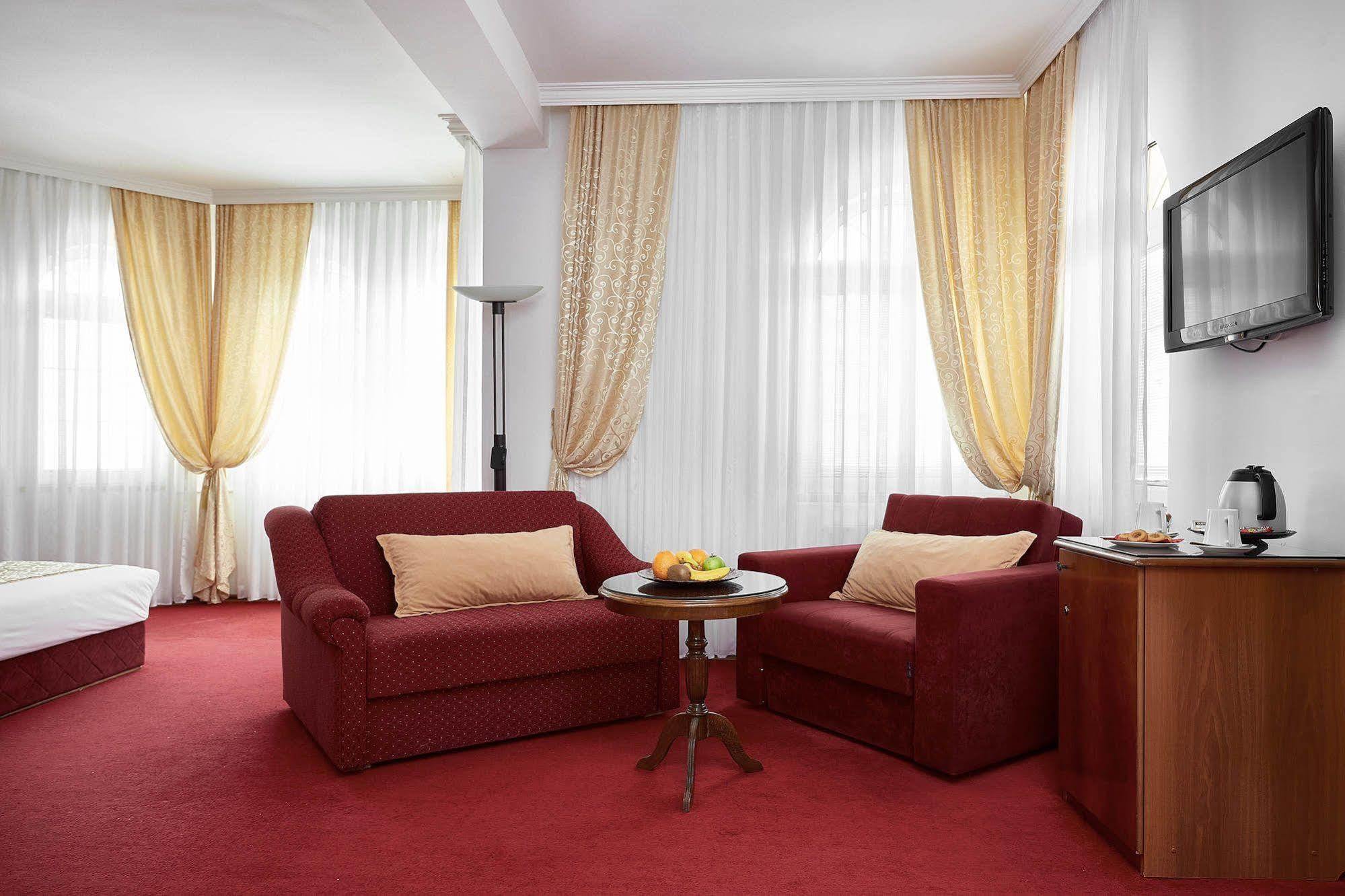 Hotel Victoria スコピエ エクステリア 写真